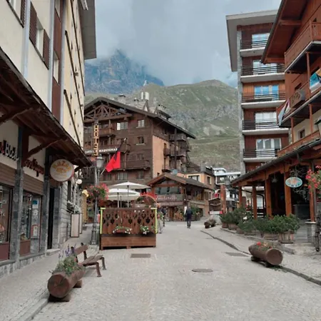 Lägenhet Cervino House